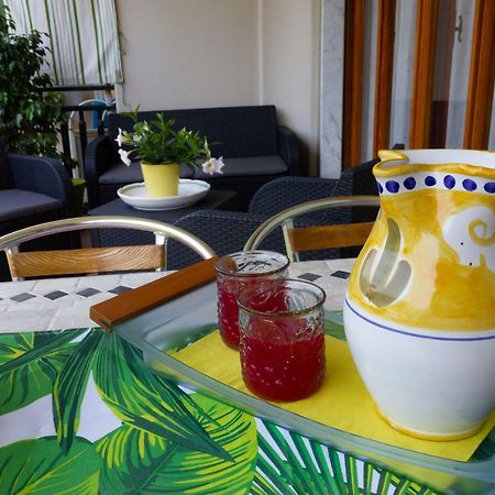 Flower'S Home Сорренто Екстер'єр фото
